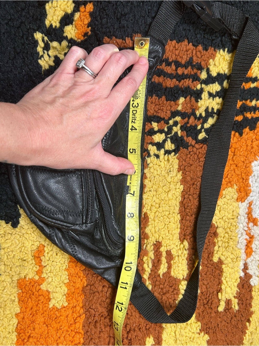 Rad, VINTAGE, patchwork leather, Fanny pack!! - Picture 8 of 12